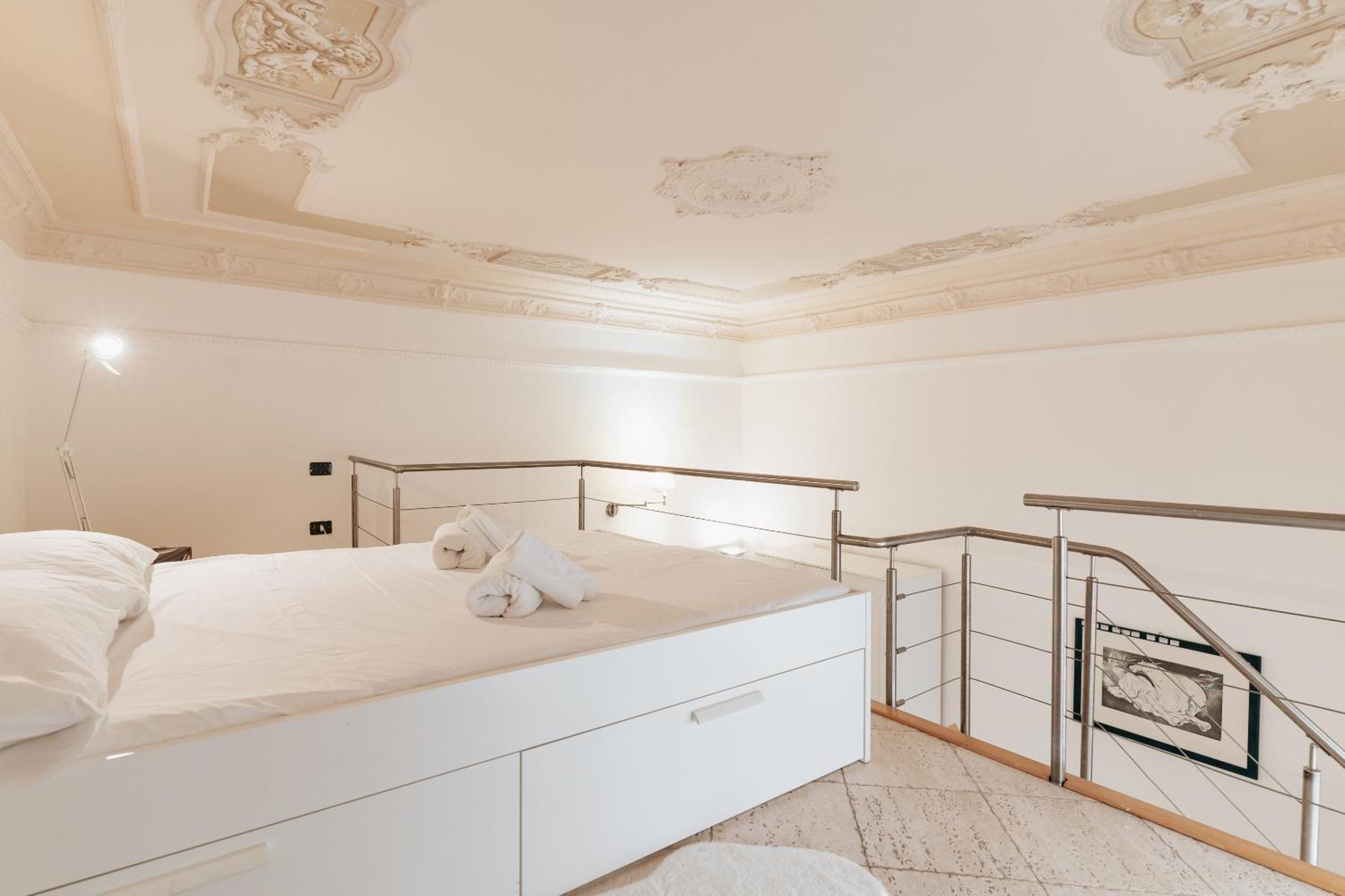 Four Luxury Art Appartement Palermo Buitenkant foto